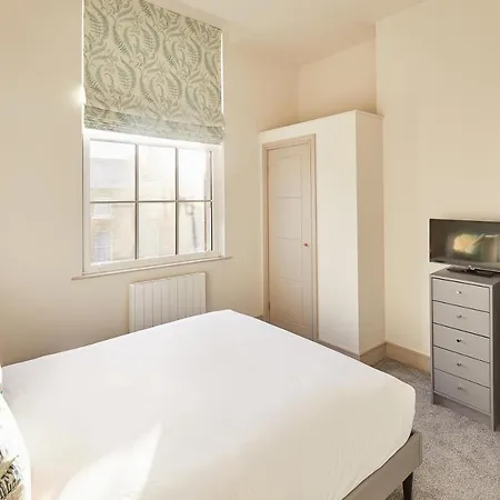 Host & - 2 Maritime Daire Scarborough