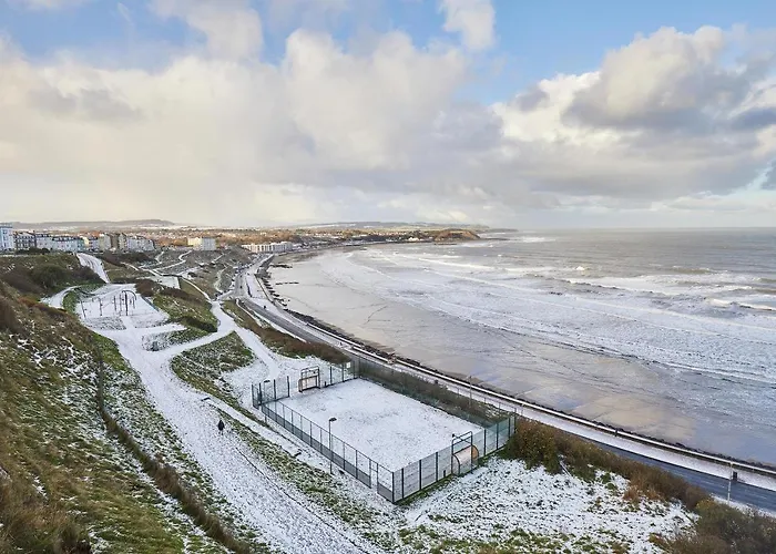 Host & - 2 Maritime *